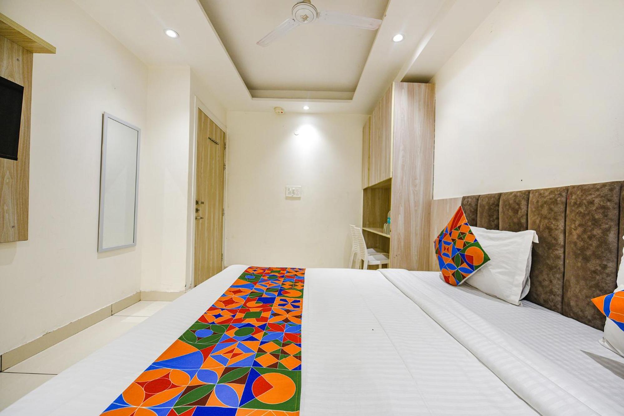 Fabhotel Luxury Inn Near Adarsh Nagar Metro Delhi  Eksteriør billede
