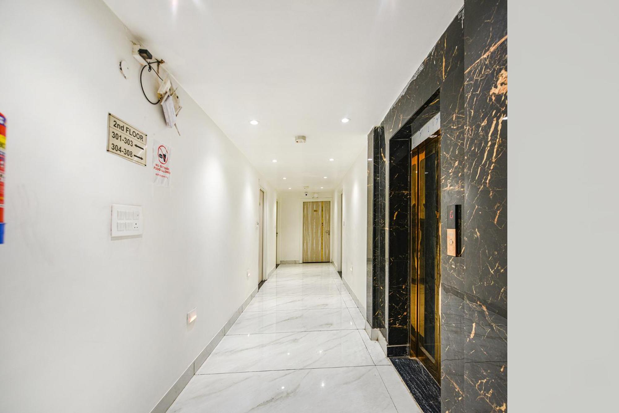 Fabhotel Luxury Inn Near Adarsh Nagar Metro Delhi  Eksteriør billede