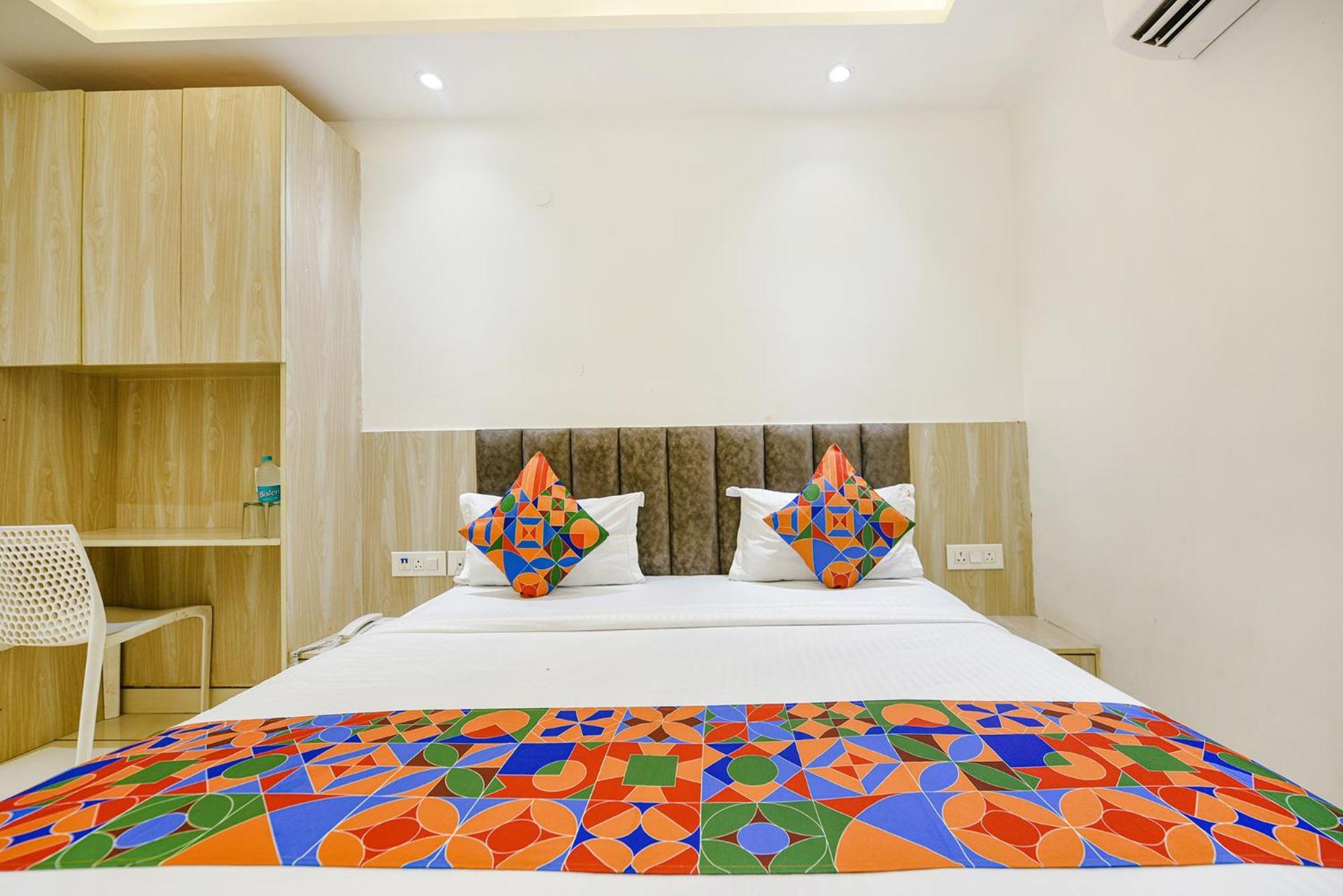 Fabhotel Luxury Inn Near Adarsh Nagar Metro Delhi  Eksteriør billede